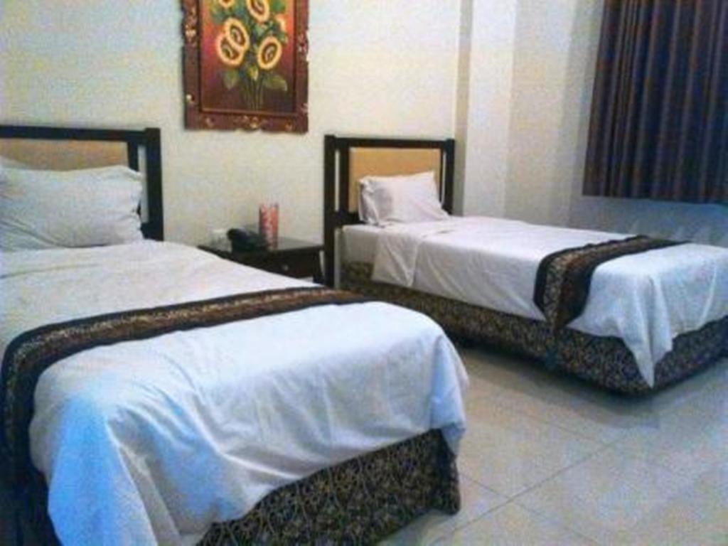 Emia Hotel Bandung Bilik gambar